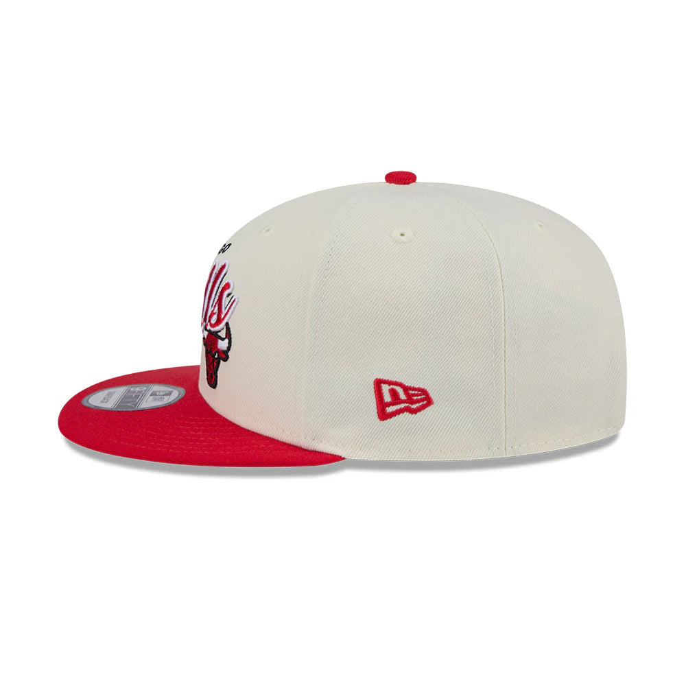 Chicago Bulls Hat - Script Chrome White OTC 2-Tone NBA 9Fifty Snapback Cap - New Era
